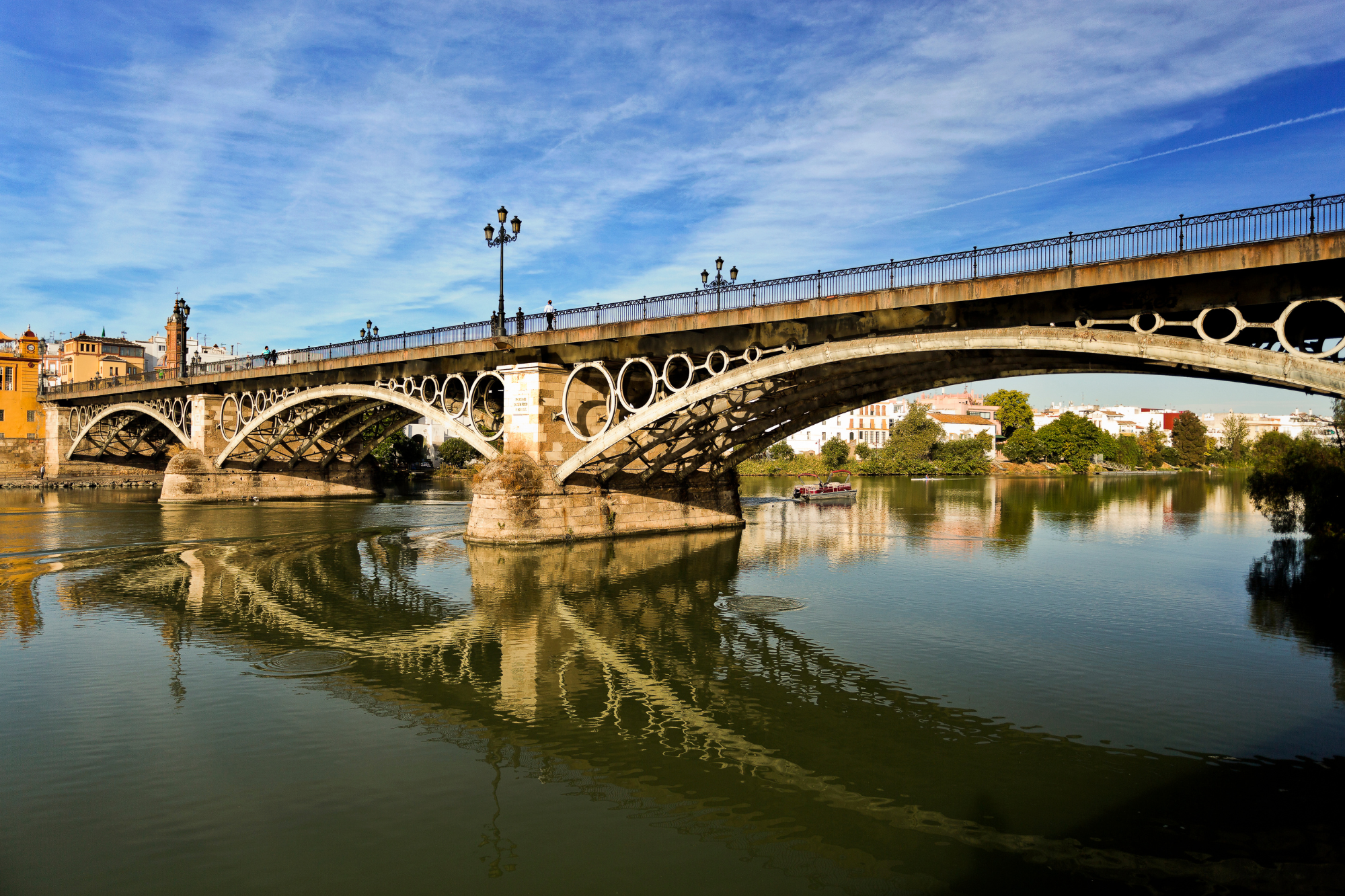 Panoramic view of the Triana Bridge