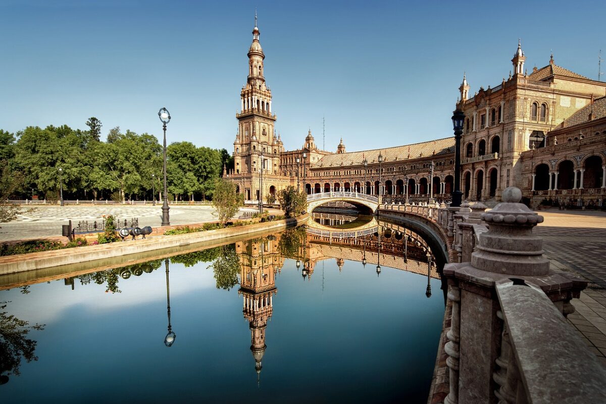 Vista panorámica de la Plaza de España de Sevilla